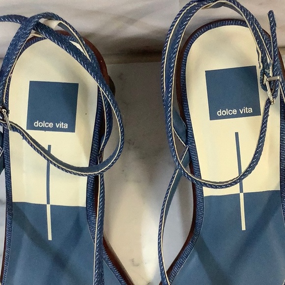 NWT Dolce Vita Sandals Blue Denim Banita Size 8 US - Picture 3 of 7